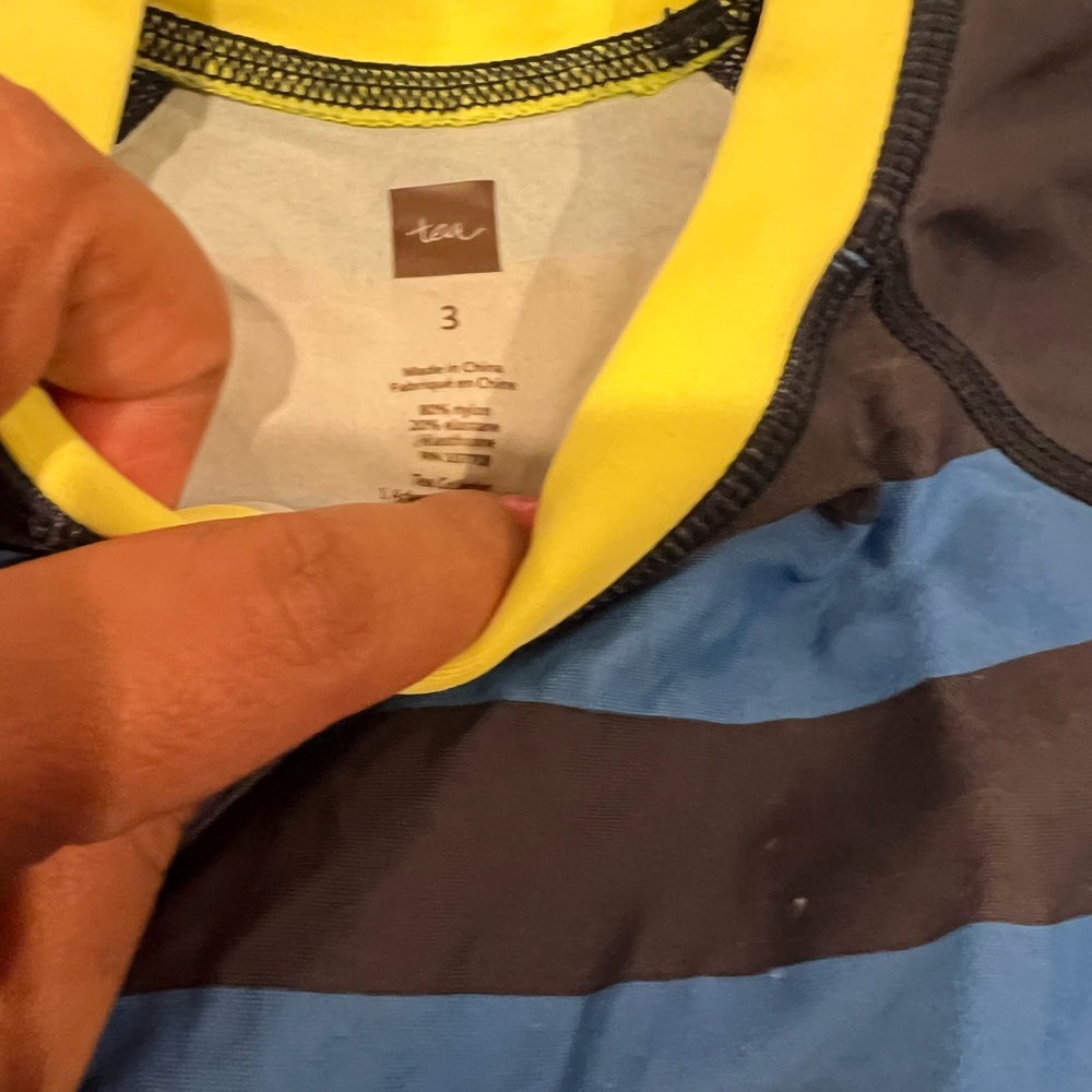 Tea Collection Rashguard - Picture 2 of 3